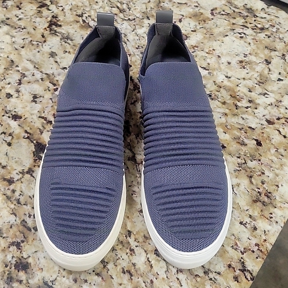 Madden NYC Slip on casual Sneakers Loafer womens 11M Gray